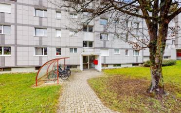 Apartment 4 rooms - image - 2