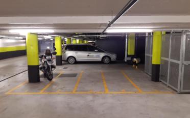 Covered parking place bike - image - 4