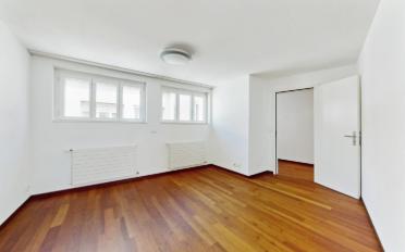 Apartment 4 rooms - image - 10