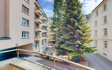 Office - image - 10