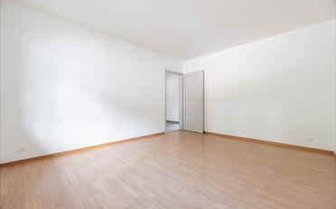 Apartment 4 rooms - image - 3
