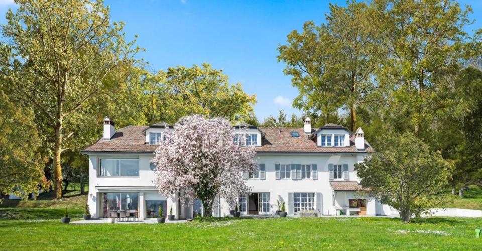 Très belle propriété familiale avec tennis et vue sur le lac, Morges
