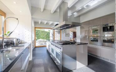 Single house 10 rooms - image - 9