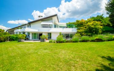 Single house 15 rooms - image - 2