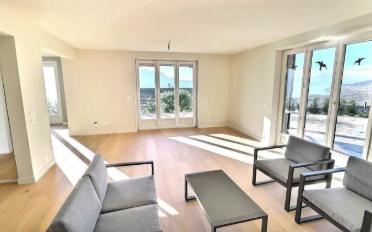 Einfamilienhaus 7.5 Zimmer - image - 2