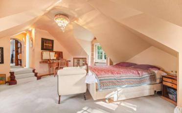 Single house 8 rooms - image - 10