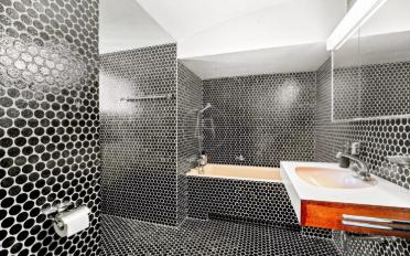 Single house 8 rooms - image - 11