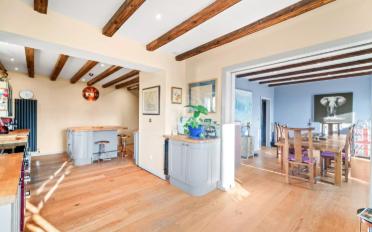 Single house 11 rooms - image - 12