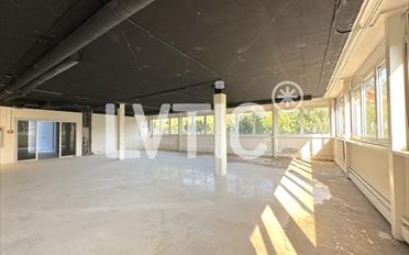 Commercial - image - 6