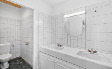 Office - image - 12