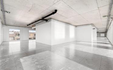 Office - image - 4
