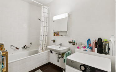 Apartment 4 rooms - image - 8