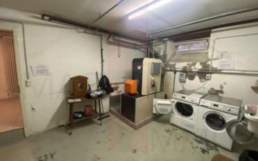 Immeuble résidentiel 12 pièces - image - 10