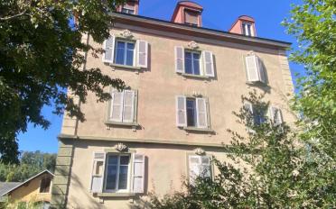 Mixed use property 24 rooms - image - 1