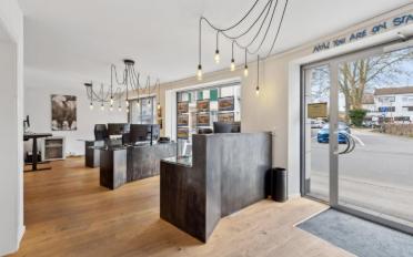 Commercial - image - 2