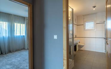 Apartment 4.5 rooms - image - 8