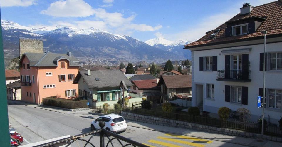 Proche de Sierre : 3.5 pces avec carnotzet actuellement loué