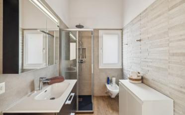 Bifamiliar house 10 rooms - image - 7