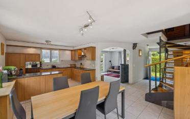 Einfamilienhaus 6.5 Zimmer - image - 2