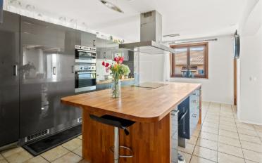 Single house 8 rooms - image - 6