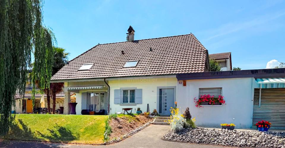 Spacieuse villa avec piscine et 2.5 pièces indépendant à St-Aubin