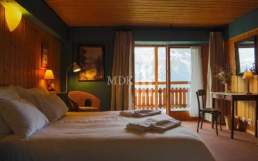 Hotel - image - 11