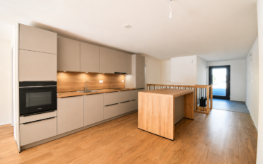 Apartment 4 rooms - image - 3