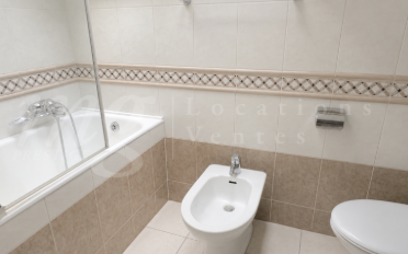 Apartment 8 rooms - image - 11