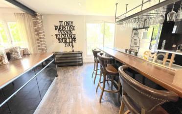 Apartment 6 rooms - image - 8