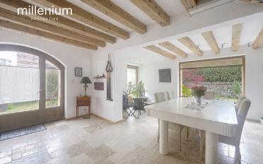Furnished flat 6 rooms - image - 5