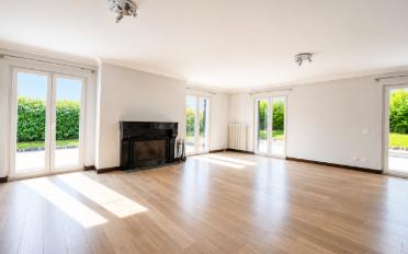 Maison 7 pièces - image - 2