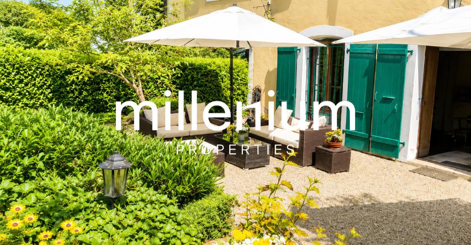 Appartement duplex de charme en rez-de-jardin au Château Barillet —Satigny
