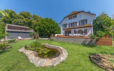 Single house 12 rooms - image - 2
