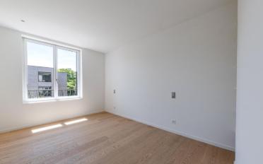 Apartment 6 rooms - image - 3