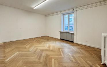 Bureau - image - 1