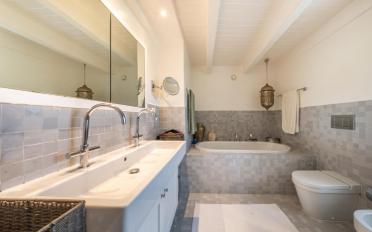 Single house 10 rooms - image - 13