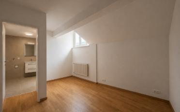 Apartment 4 rooms - image - 3