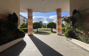 Bureau - image - 2