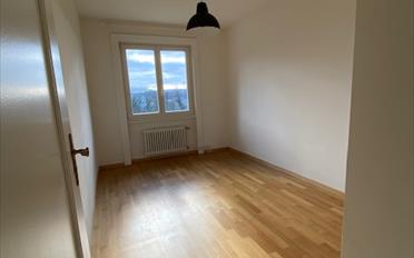 Apartment 4 rooms - image - 4