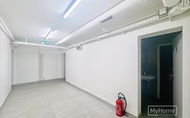 Office - image - 4