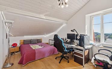 Wohnung 4.5 Zimmer - image - 4