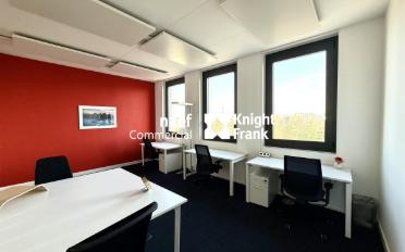 Office - image - 4