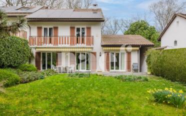 Bifamiliar house 8 rooms - image - 13