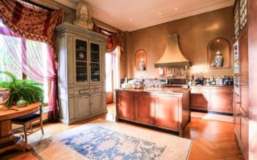 Single house 20 rooms - image - 12