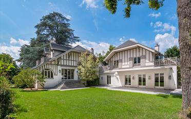 Villa 15 Zimmer - image - 2