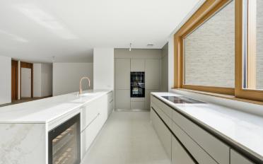 Apartment 4 rooms - image - 3