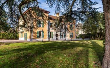 Single house 10 rooms - image - 3