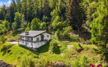 Einfamilienhaus 7.5 Zimmer - image - 1