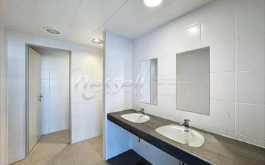 Office - image - 5