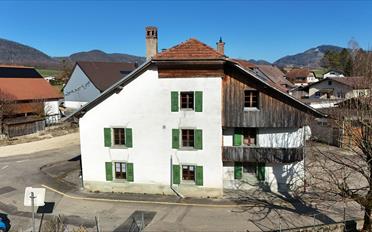 Maison 10 pièces - image - 2